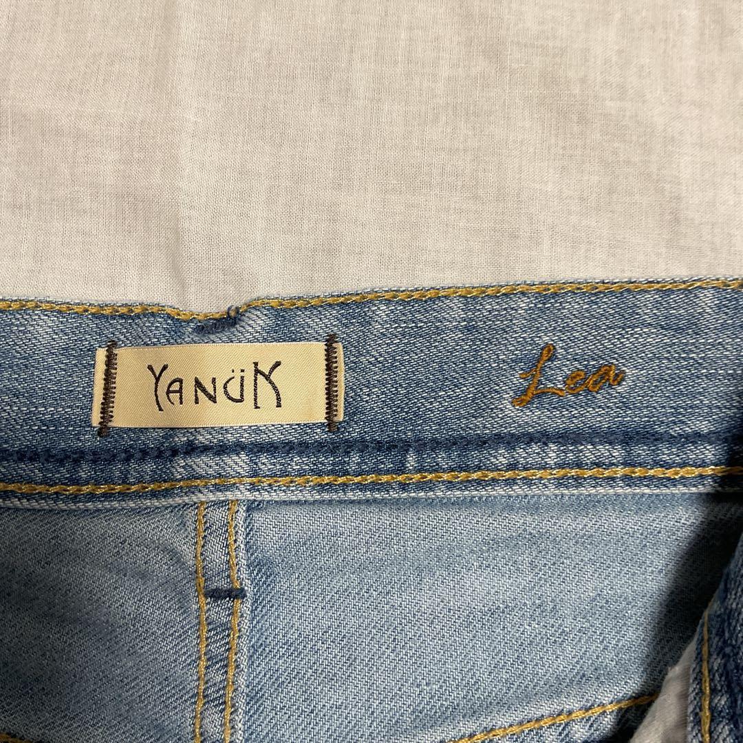 YANUK LEA ジーンズ