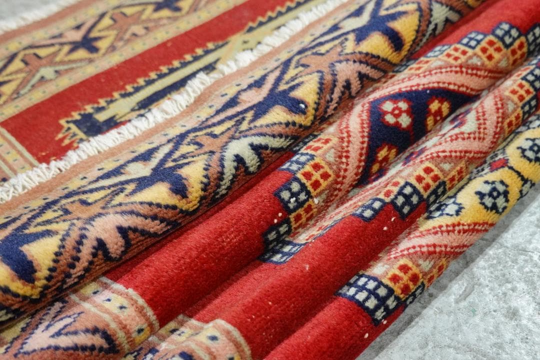 ✦vintage rug✦　120cm×58cm　パキスタン　ペルシャ絨毯