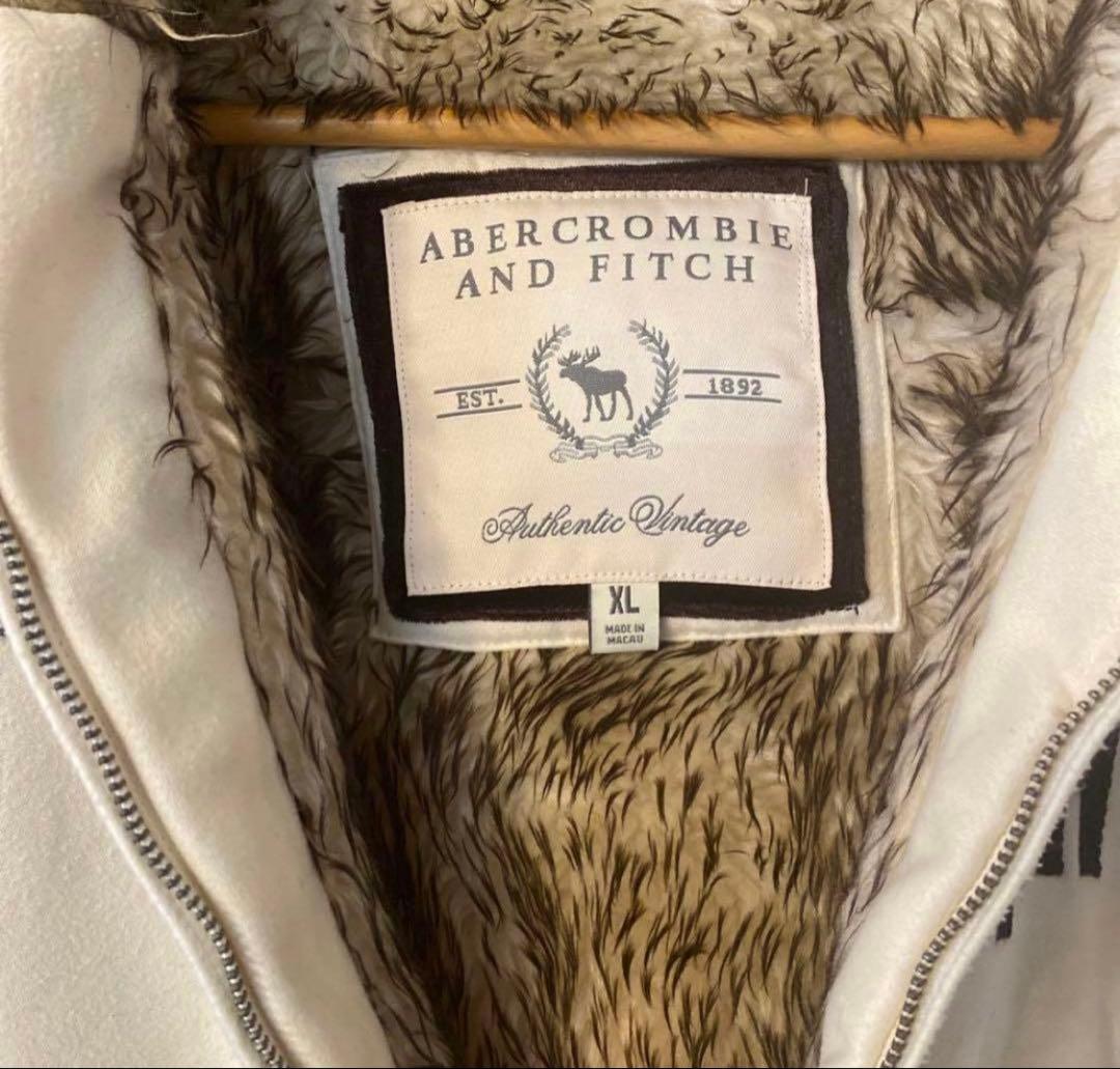 Abercrombie&Fitch（アバクロンビー&フィッチ）フード付パーカー
