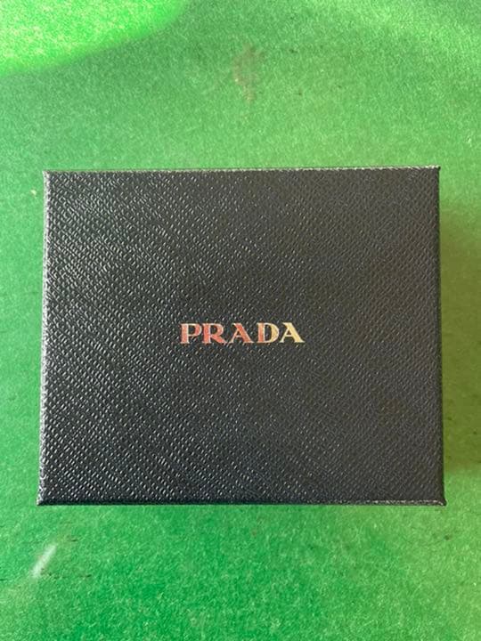PRADA プラダ  ケース