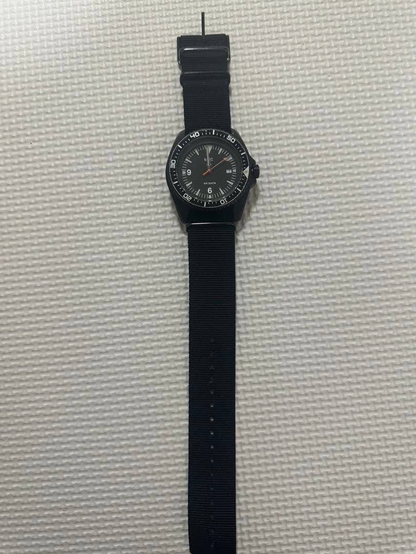 MWC ミリタリーウォッチカンパニーダイバーズウォッチ