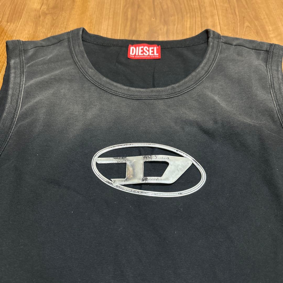 レジ店員　diesel タンクトップ