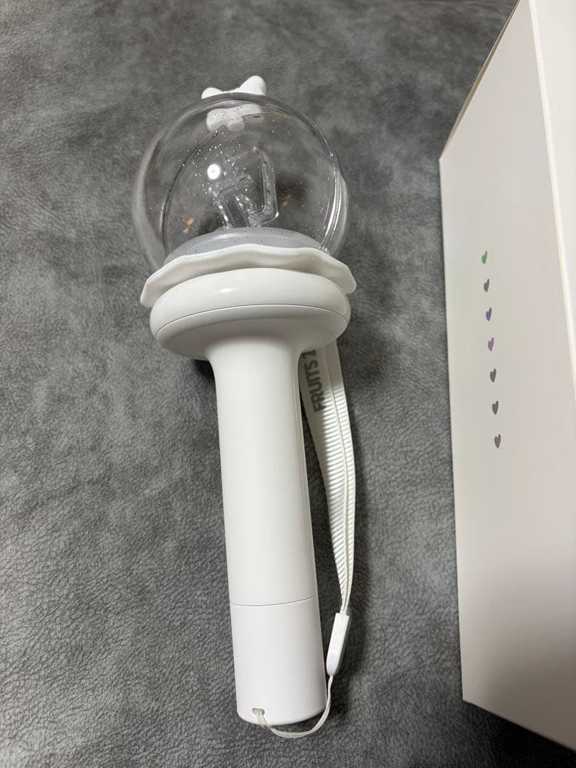 FRUITS ZIPPER 公式ファンライト　ペンライト