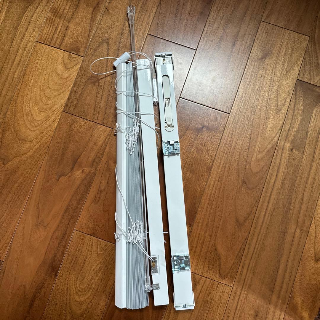 美品✨TUISSDECOR 突っ張り式 アルミブラインド スノーフレーク