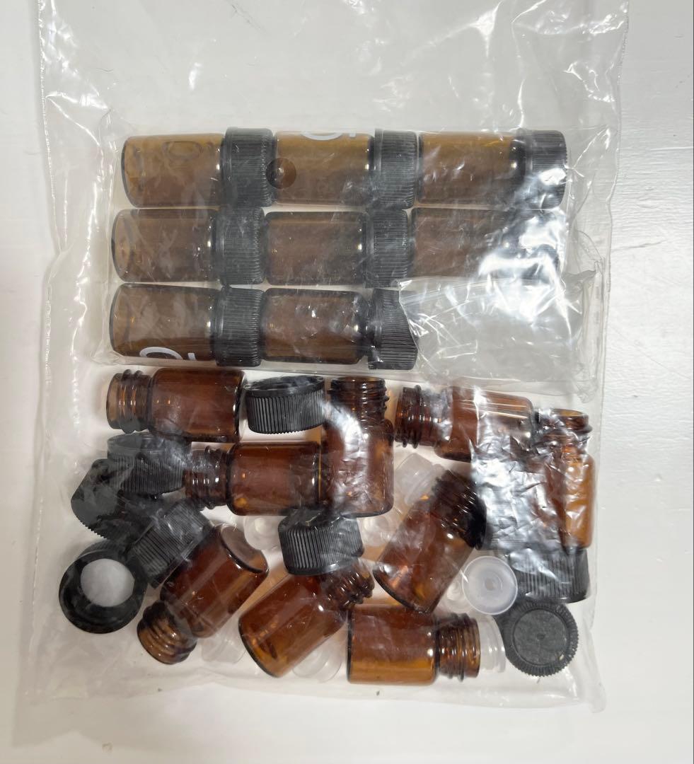 dōTERRA エッセンシャルオイル35本セット 木製ボックス・ロールオン5本他