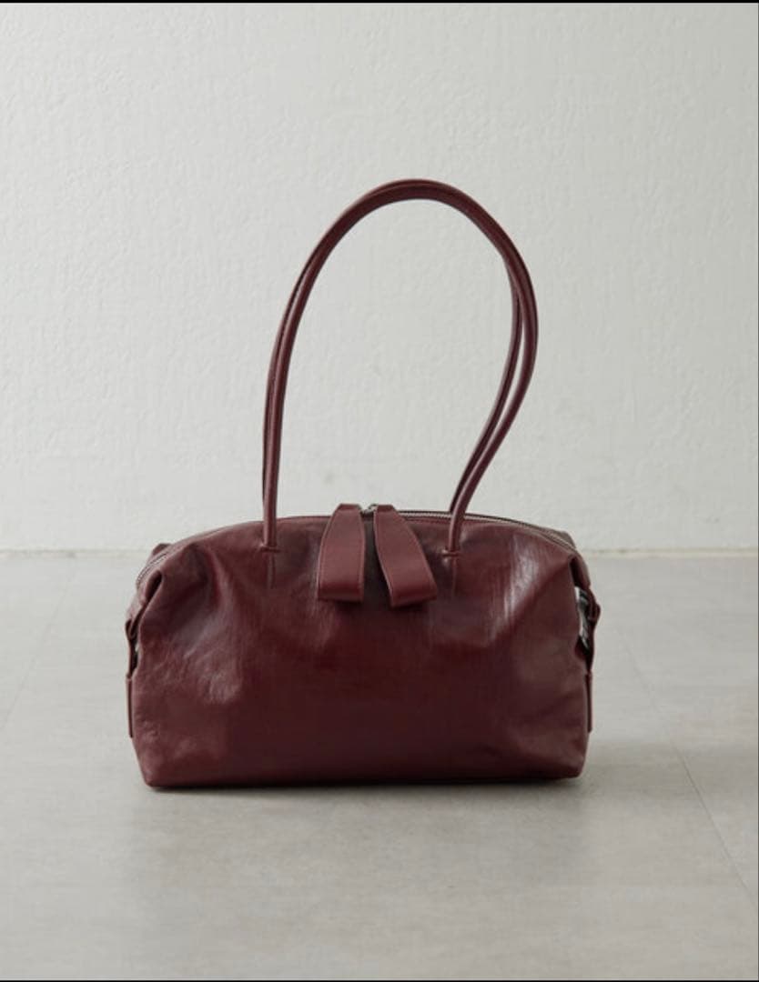 イアパピヨネ　ロングボストンハンドルバッグ　ボルドー　バーガンディ