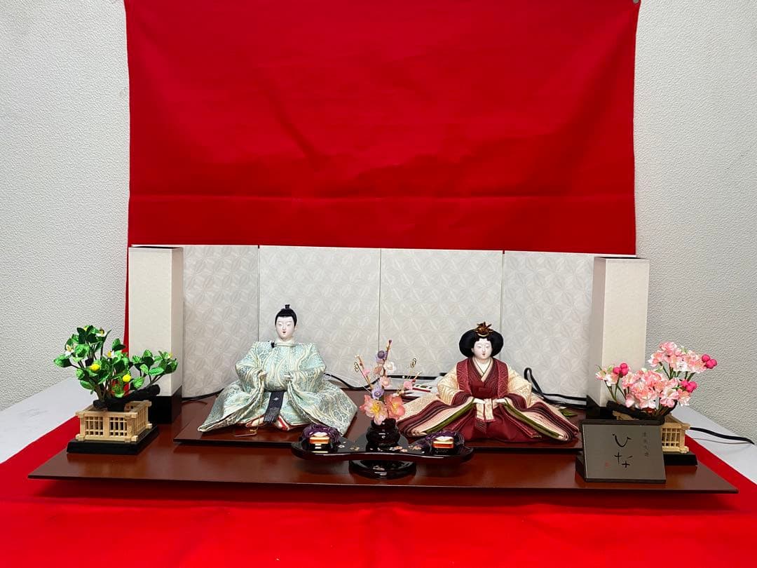 清水久遊　雛人形　親王平飾りセット・間口約８０×奥行約４０×高さ約２８㎝