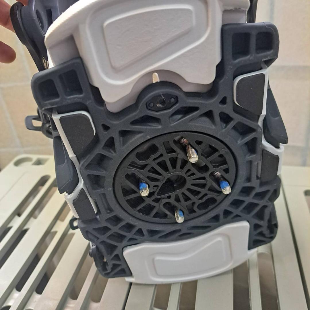 FLOW FUSE　スノーボード　ビンディング