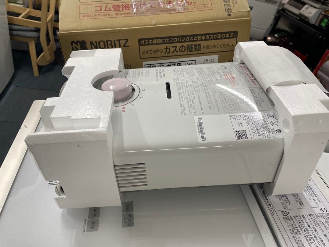 未使用元箱付きノーリツ GQ-551MW-LP ガス瞬間小型湯沸器プロパンガス用