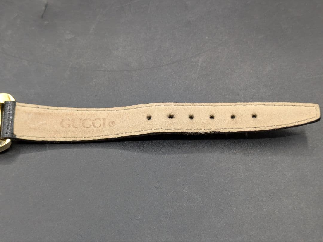 【稼働品】GUCCI 5100L レディース 腕時計 ゴールド 黒文字盤