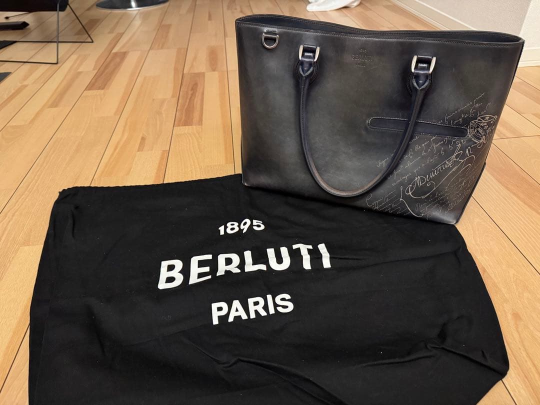 お*ち様 ベルルッティ　トゥジュール　Deep Blue 袋付き