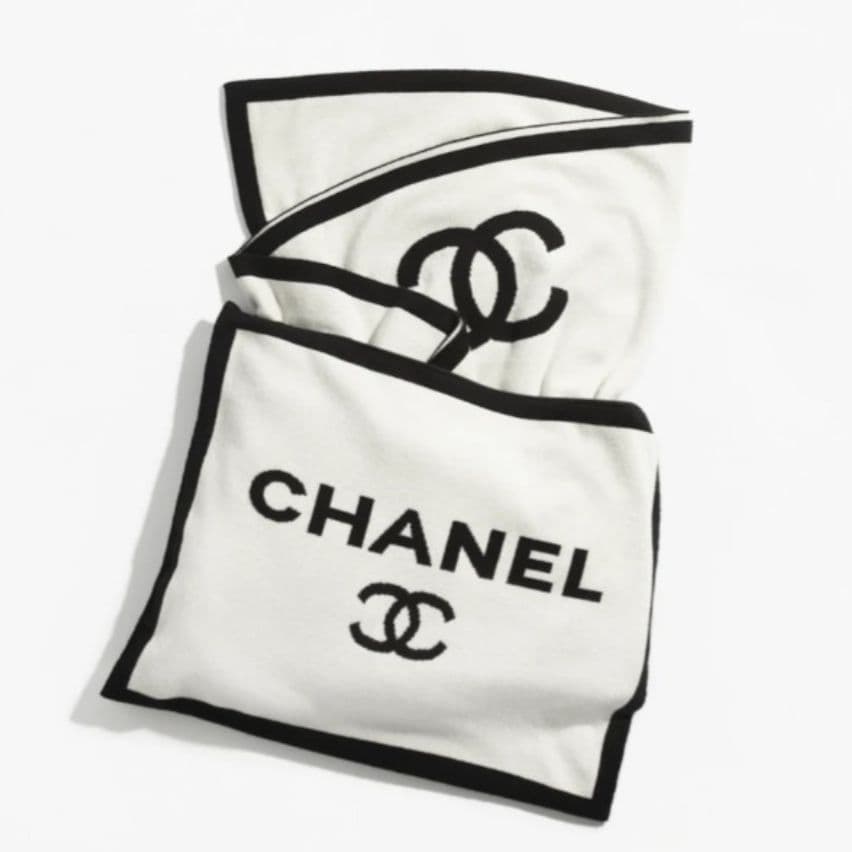 ✨未使用級✨CHANEL　PLAID＆POUCH　ブランケット　カシミ混　限定