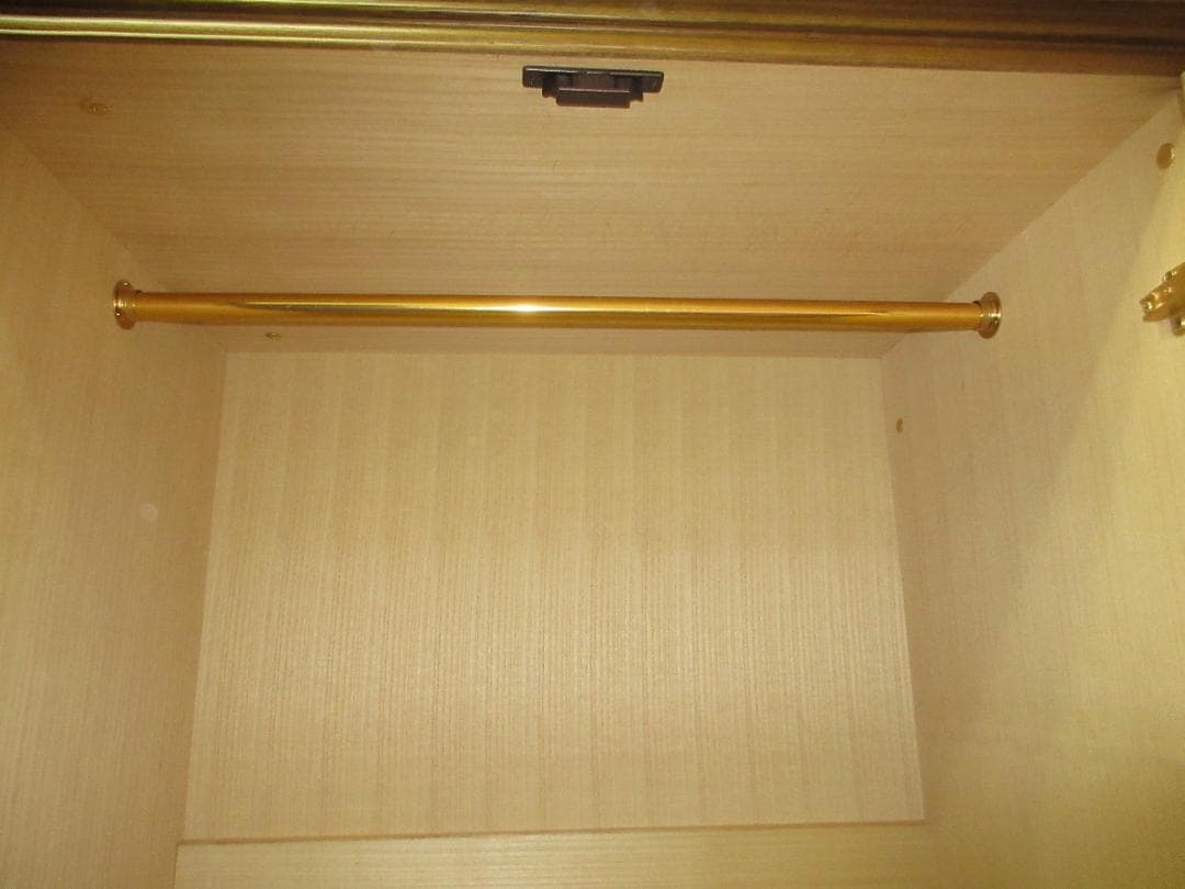 【昭和レトロ】　ヴィンテージ　府中家具　大型たんす　クラシック