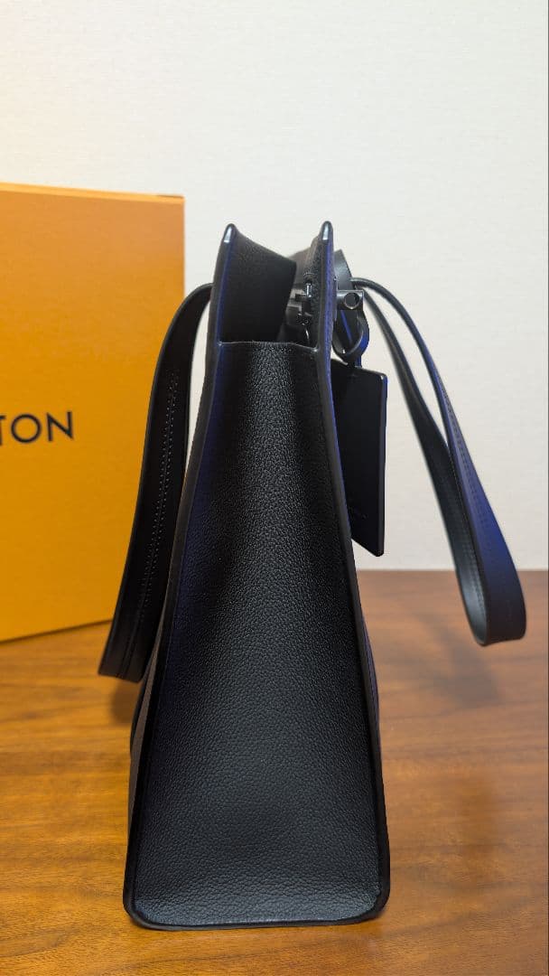 ルイヴィトン M57308 テイクオフ トート アエログラム ブラック