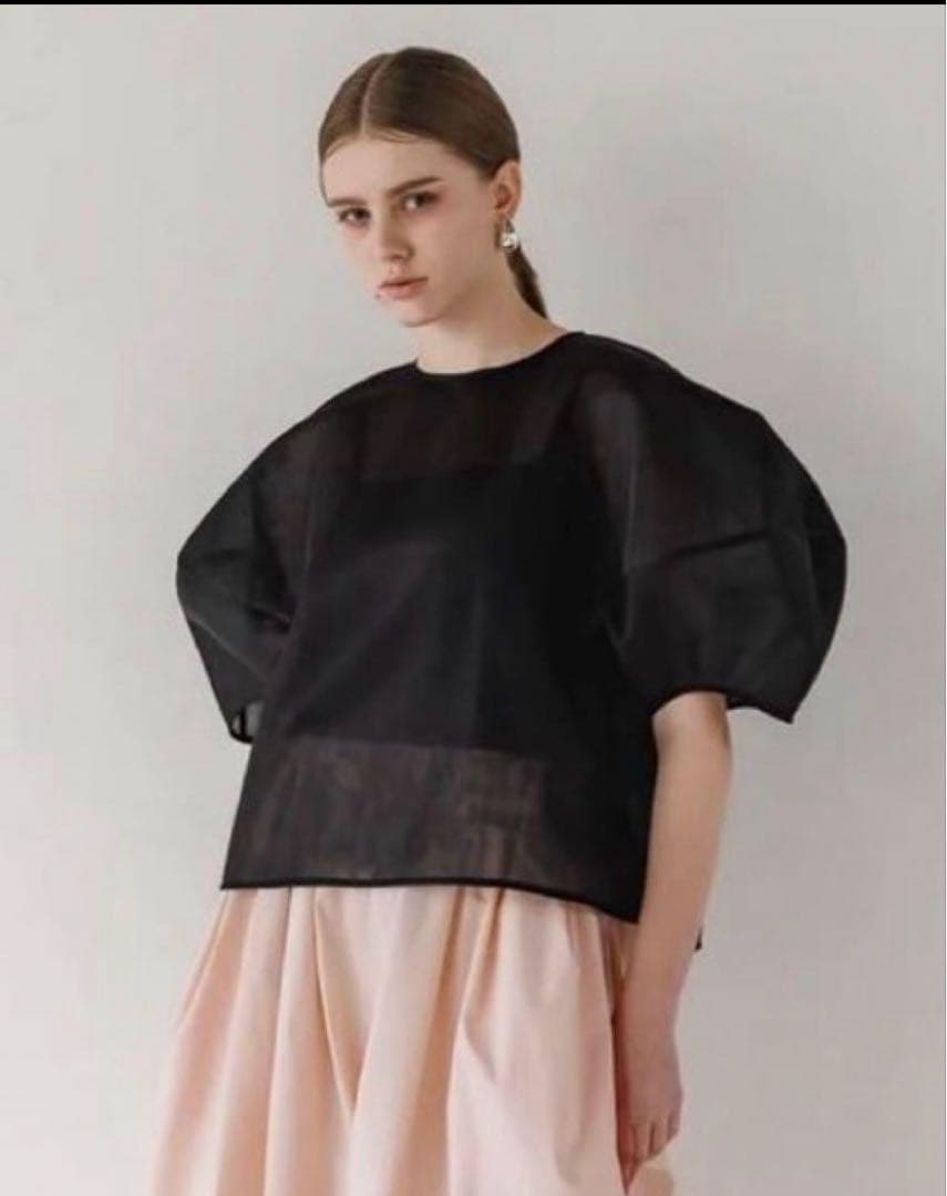 新品タグ付き　リテン Sheer Sculpture Topsブラック