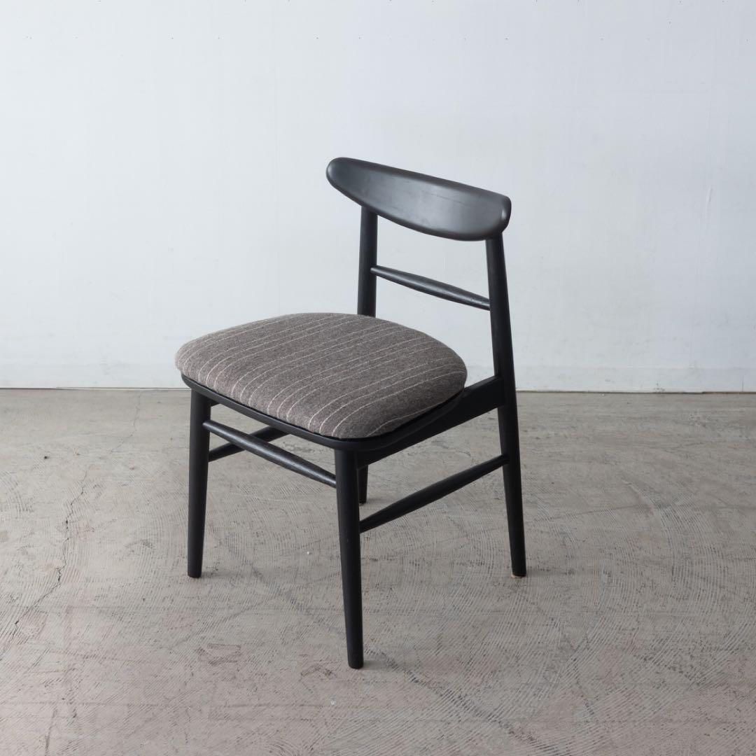 ダイニングチェア ホワイトオーク　ブラック