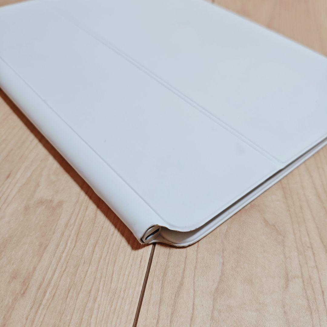 Apple magic keyboard 12.9 インチ　純正