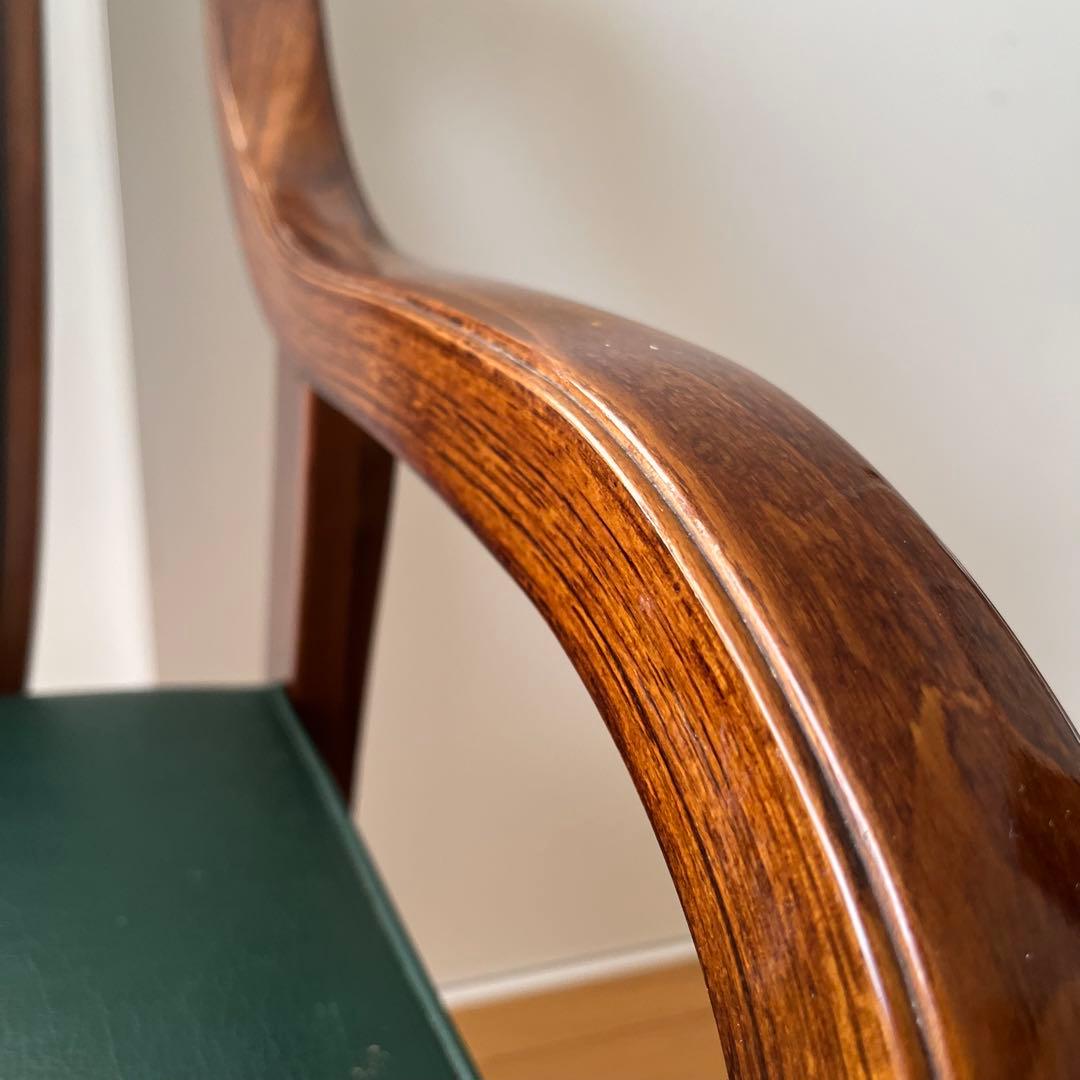 美品⭐︎ カリモク アームチェア 緑レザー 木製椅子 キツツキ　廃盤品　送料込み②