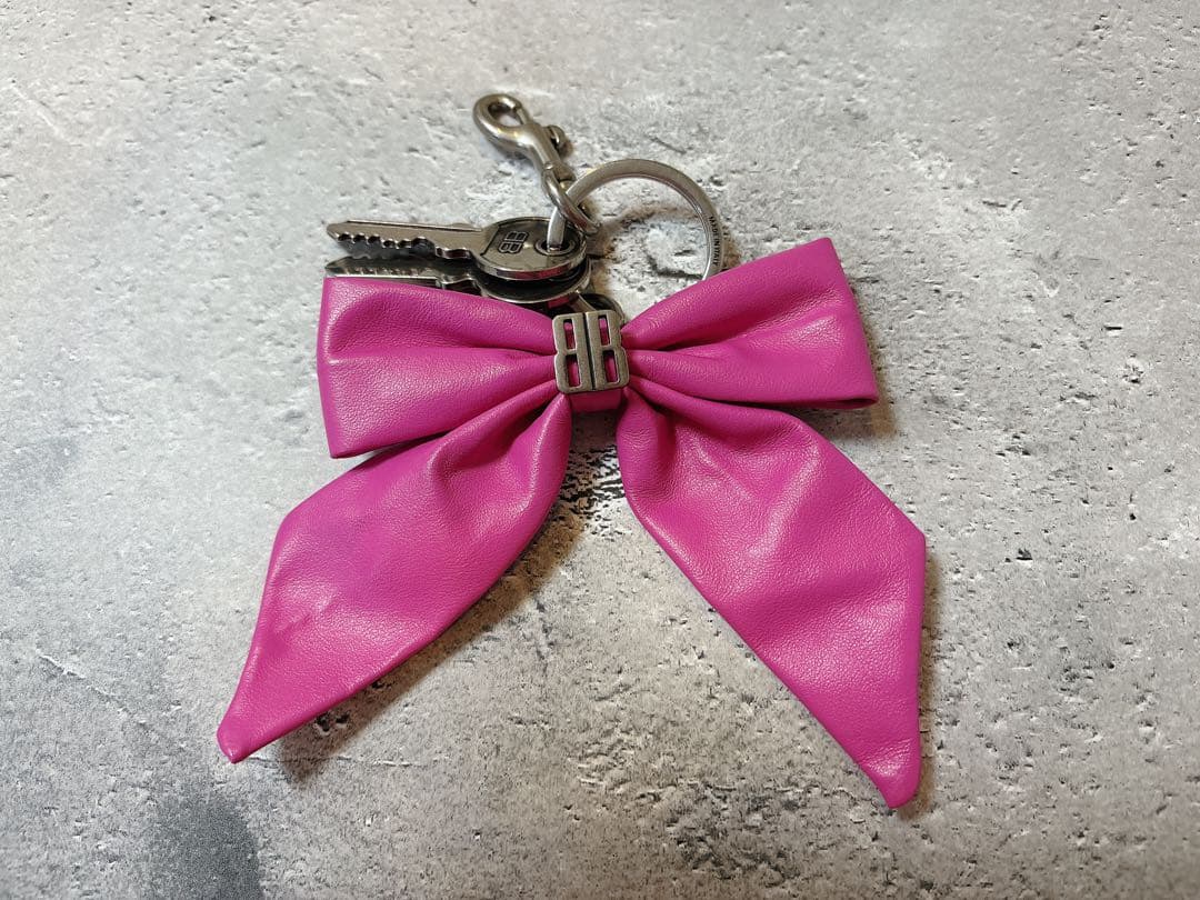 BALENCIAGA バレンシアガ リボンチャーム キーリング ピンク