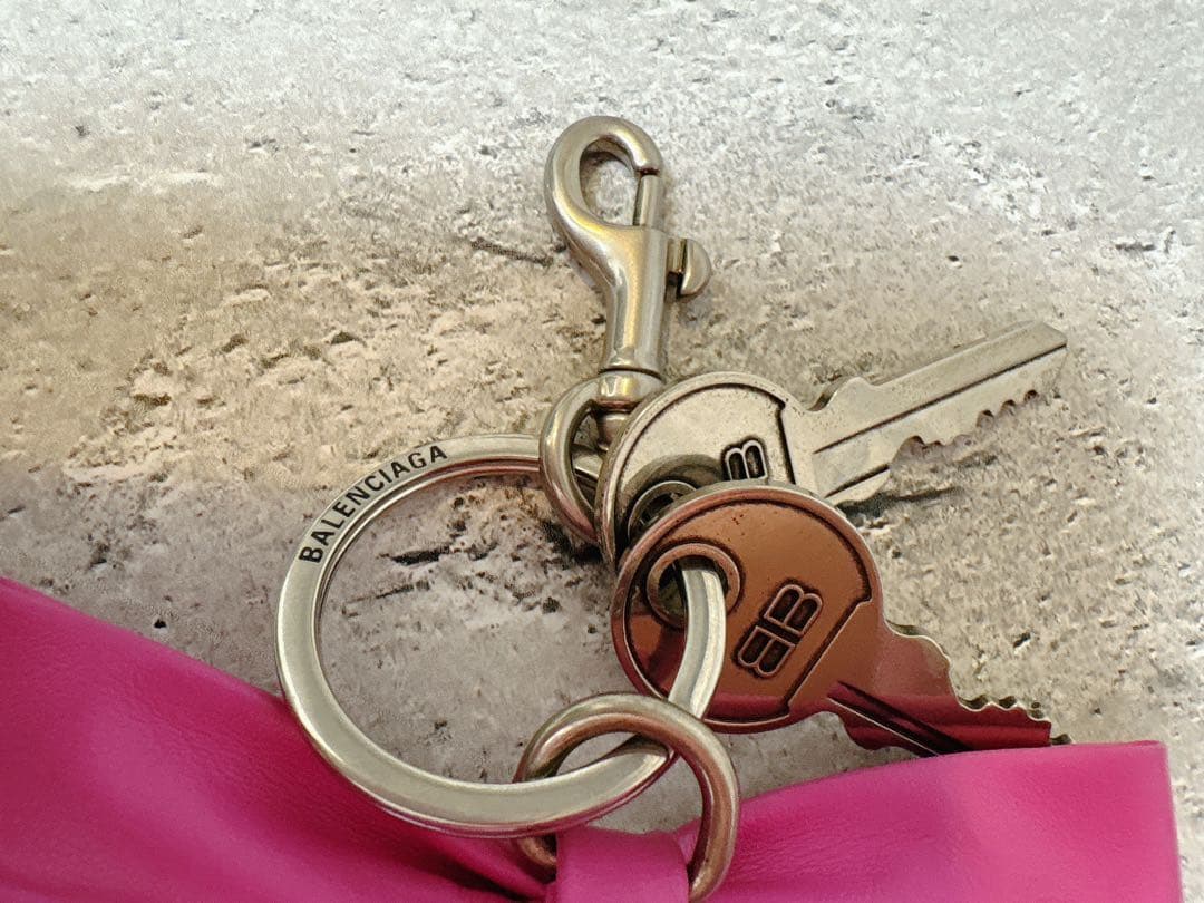 BALENCIAGA バレンシアガ リボンチャーム キーリング ピンク