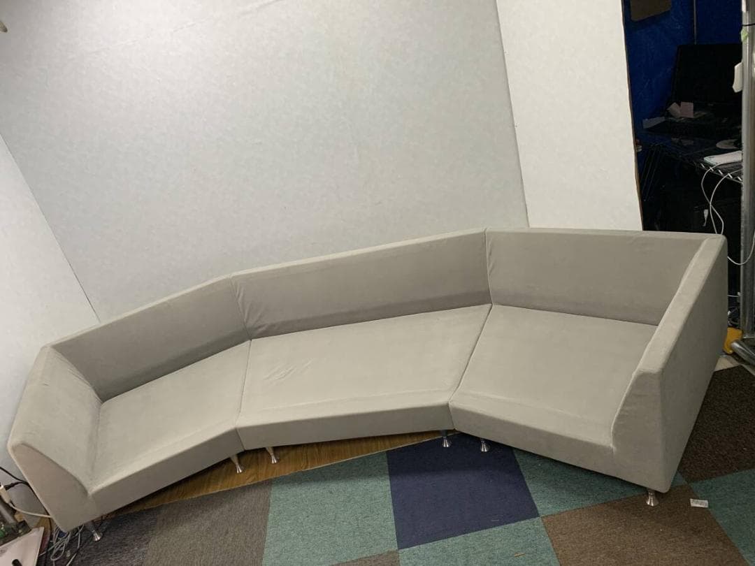 K★★127　AREA TOKYO sofa ソファ VANITY-SS 扇型