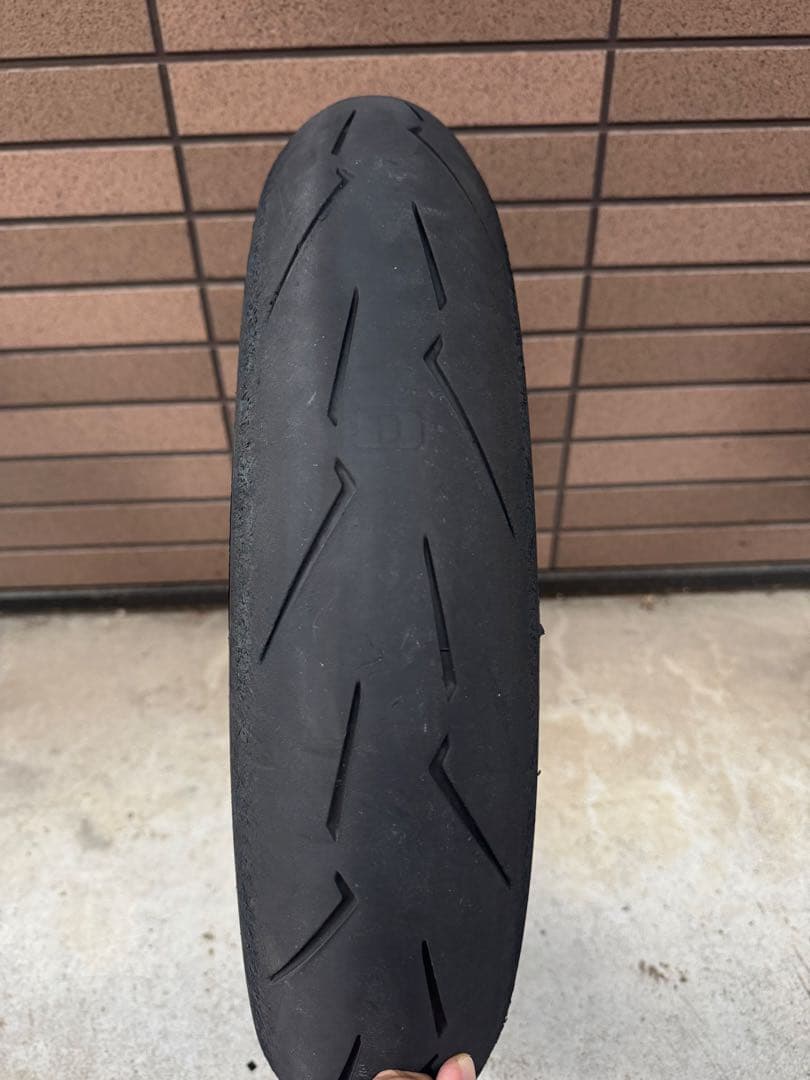 スーパーコルサ V4 SC1 110/70 24年50週製造