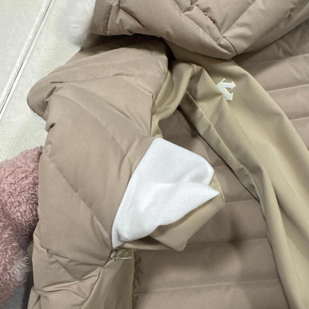 【超美品】デサントゴルフ　ハイブリッドフーディーダウンジャケット