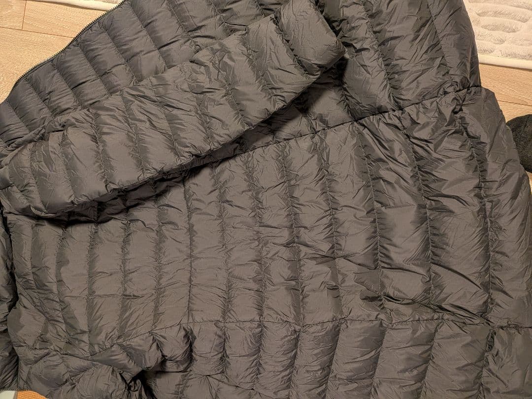 ユニクロ　ウルトラライトダウンロング　黒　Mサイズ