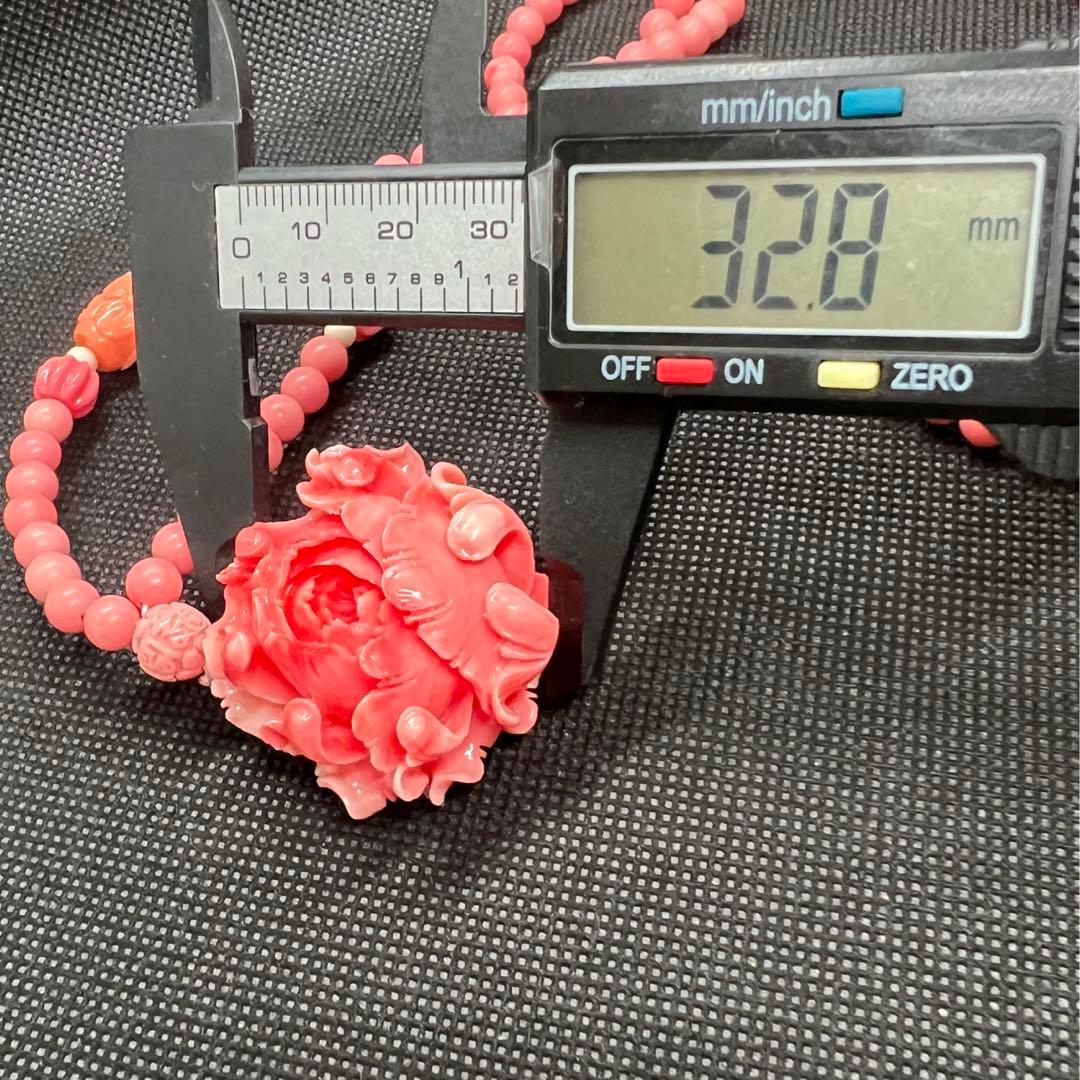 新品　天然珊瑚のバラ彫りピンクラウンドネックレス AB907