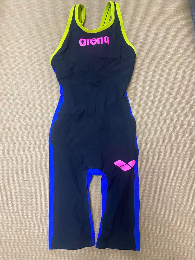 arena ワンピース水着 ノースリーブ