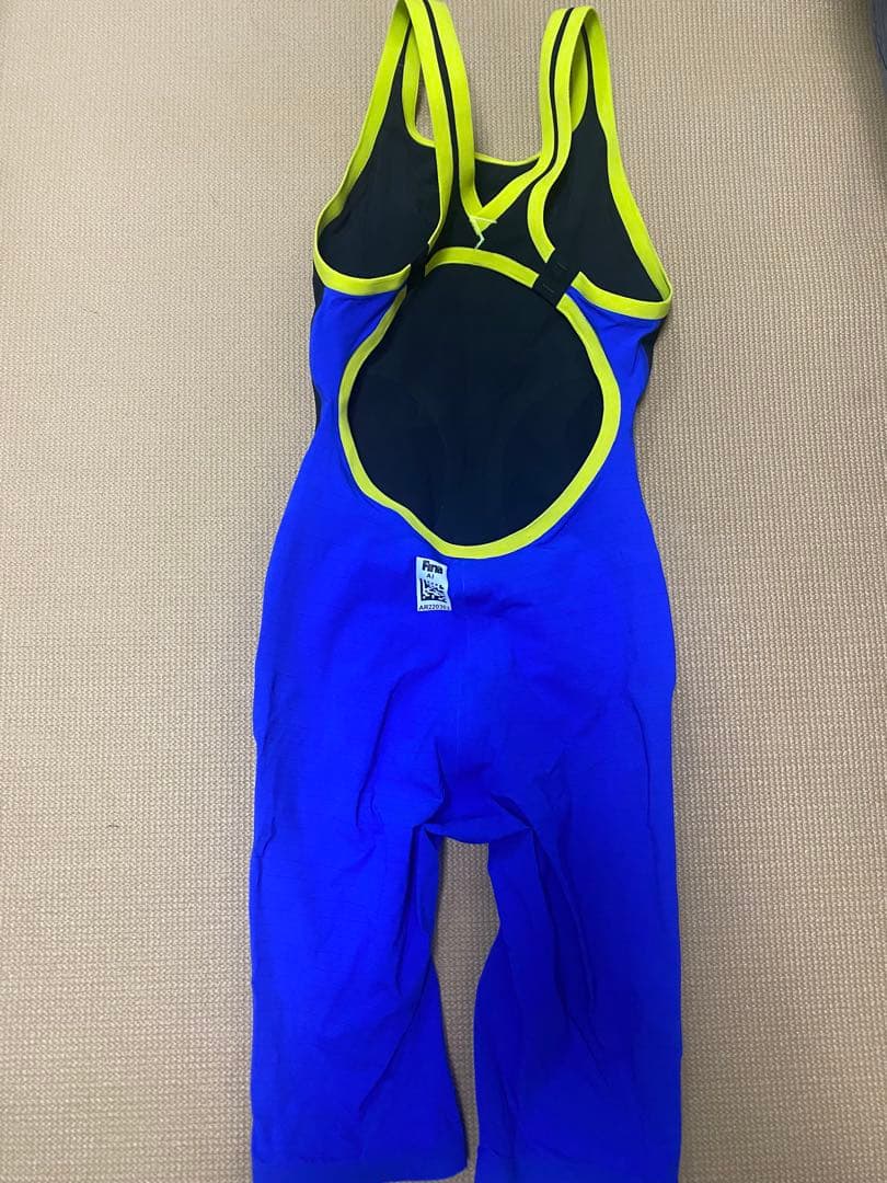 arena ワンピース水着 ノースリーブ