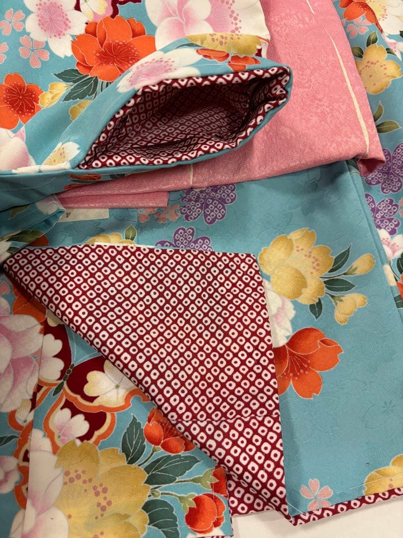 七五三　女の子　着物・被布セット　水色　桜　つまみ細工　チャーム　新品