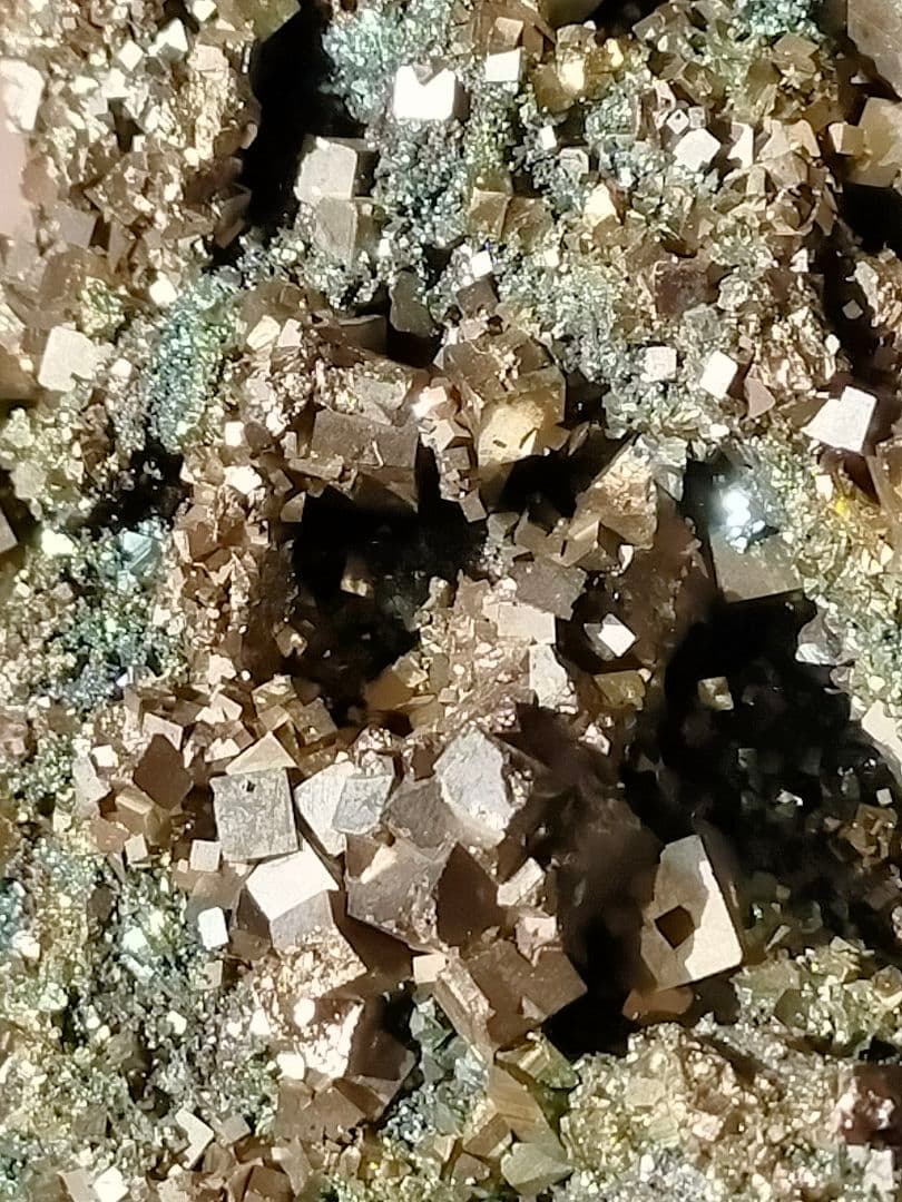 鑑定済み　希少　パイライト　原石　ハート型　金運アップ　邪気払い　パワーストーン