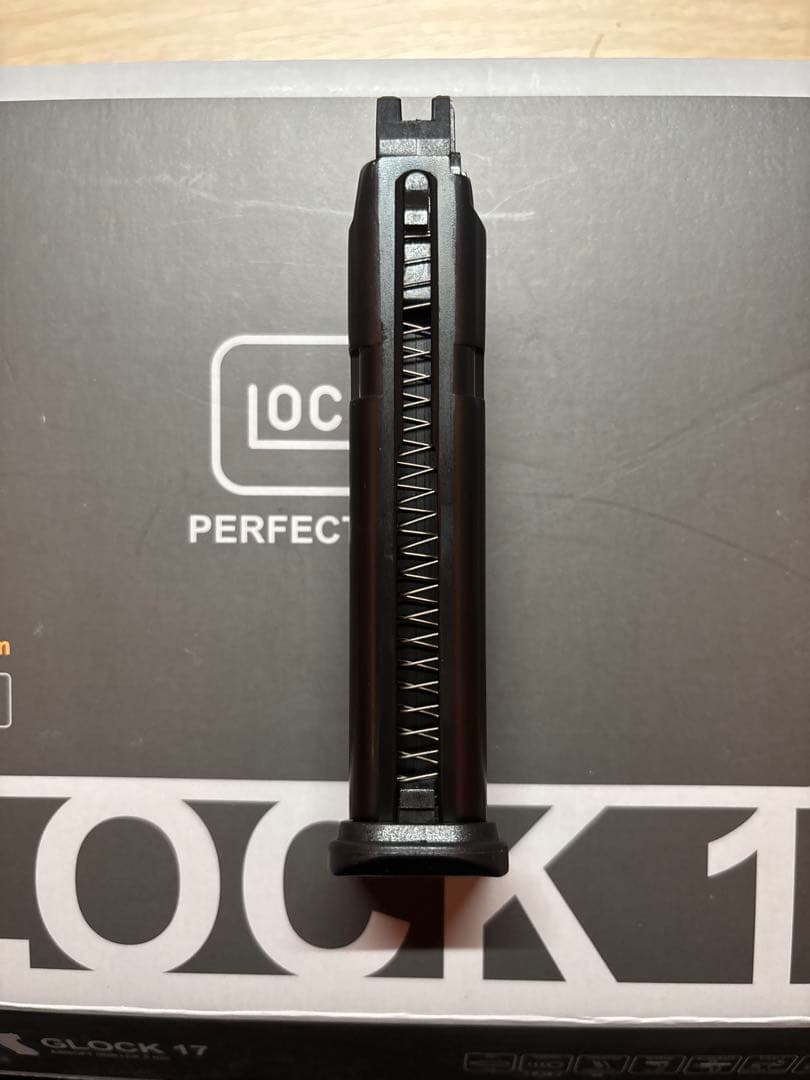 ほぼ新品 BATON Glock G17 Gen5 MOS CO2 東京マルイ