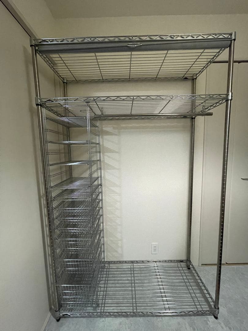  ERECTA シェルフスクリーン付き　スチールラック　ハンガーラック