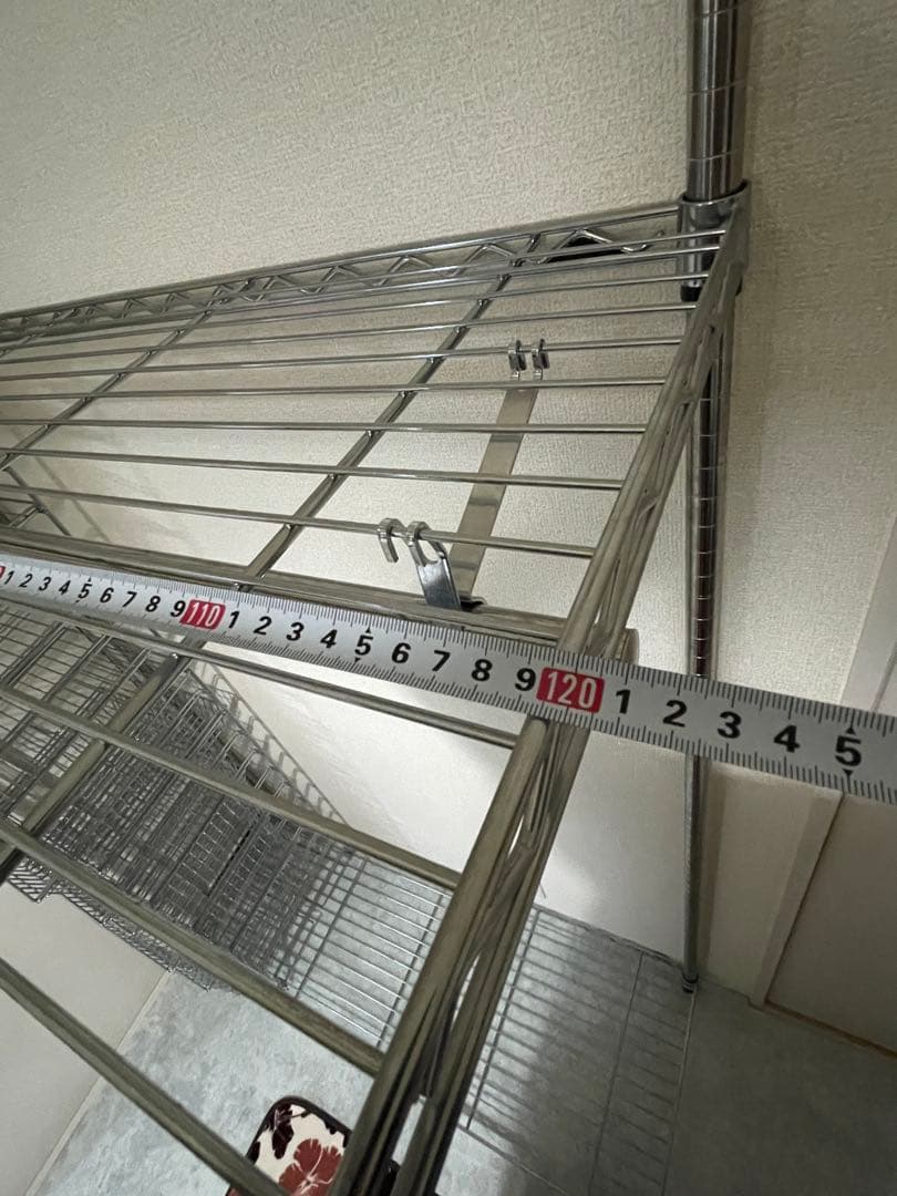  ERECTA シェルフスクリーン付き　スチールラック　ハンガーラック