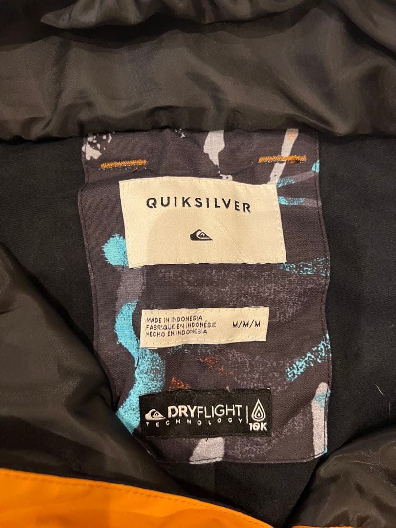 QUIKSILVER スノーボードウェア　上下　M size