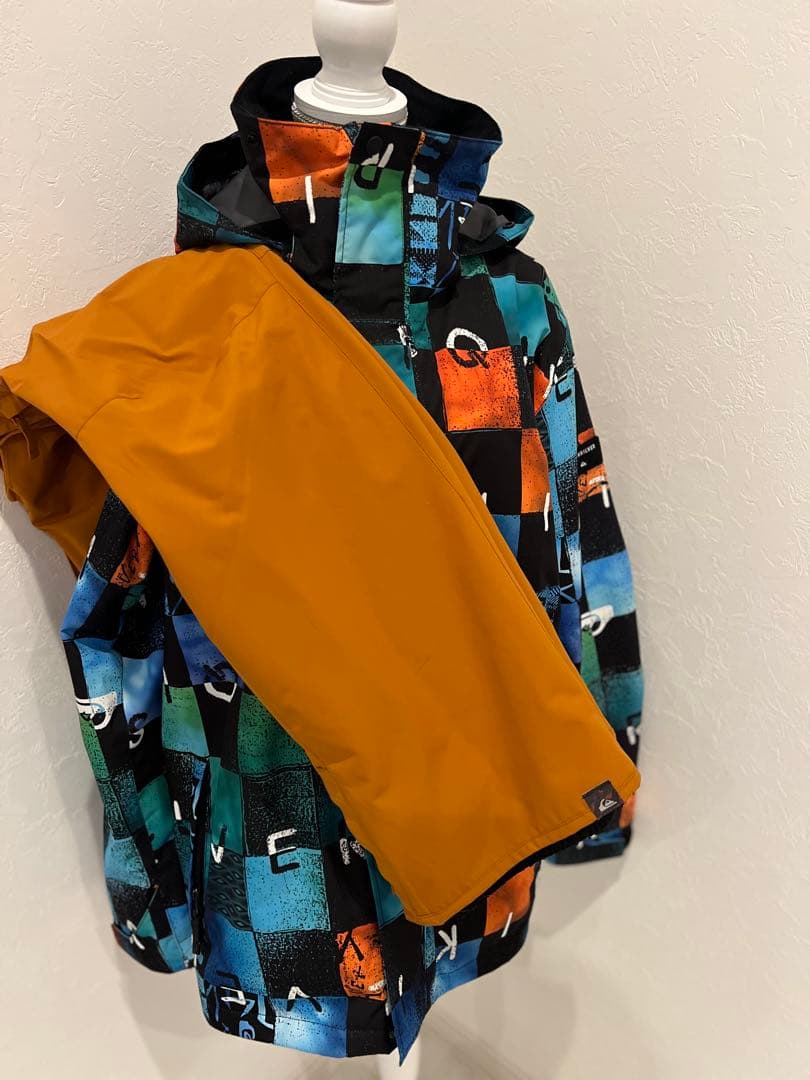 QUIKSILVER スノーボードウェア　上下　M size