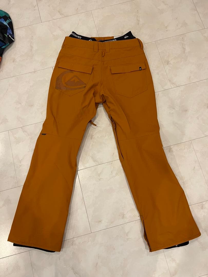 QUIKSILVER スノーボードウェア　上下　M size