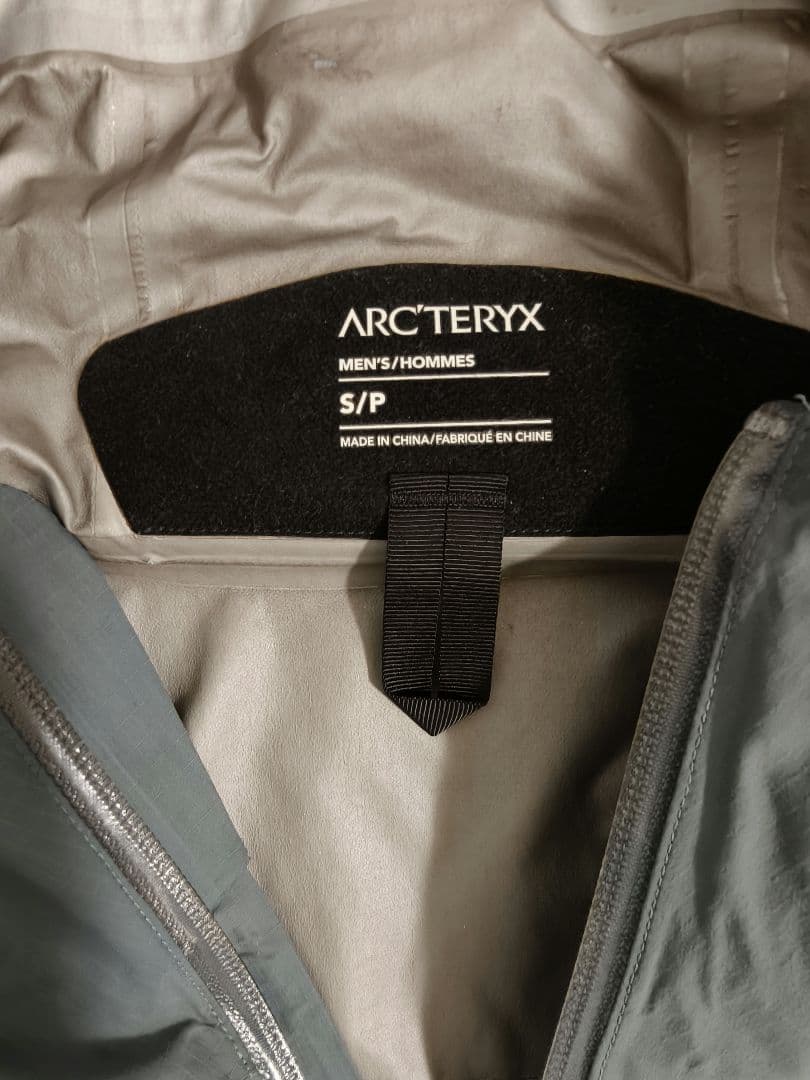 【廃番品 超希少カラー】Arc’teryx ZETA SL マウンテンパーカー