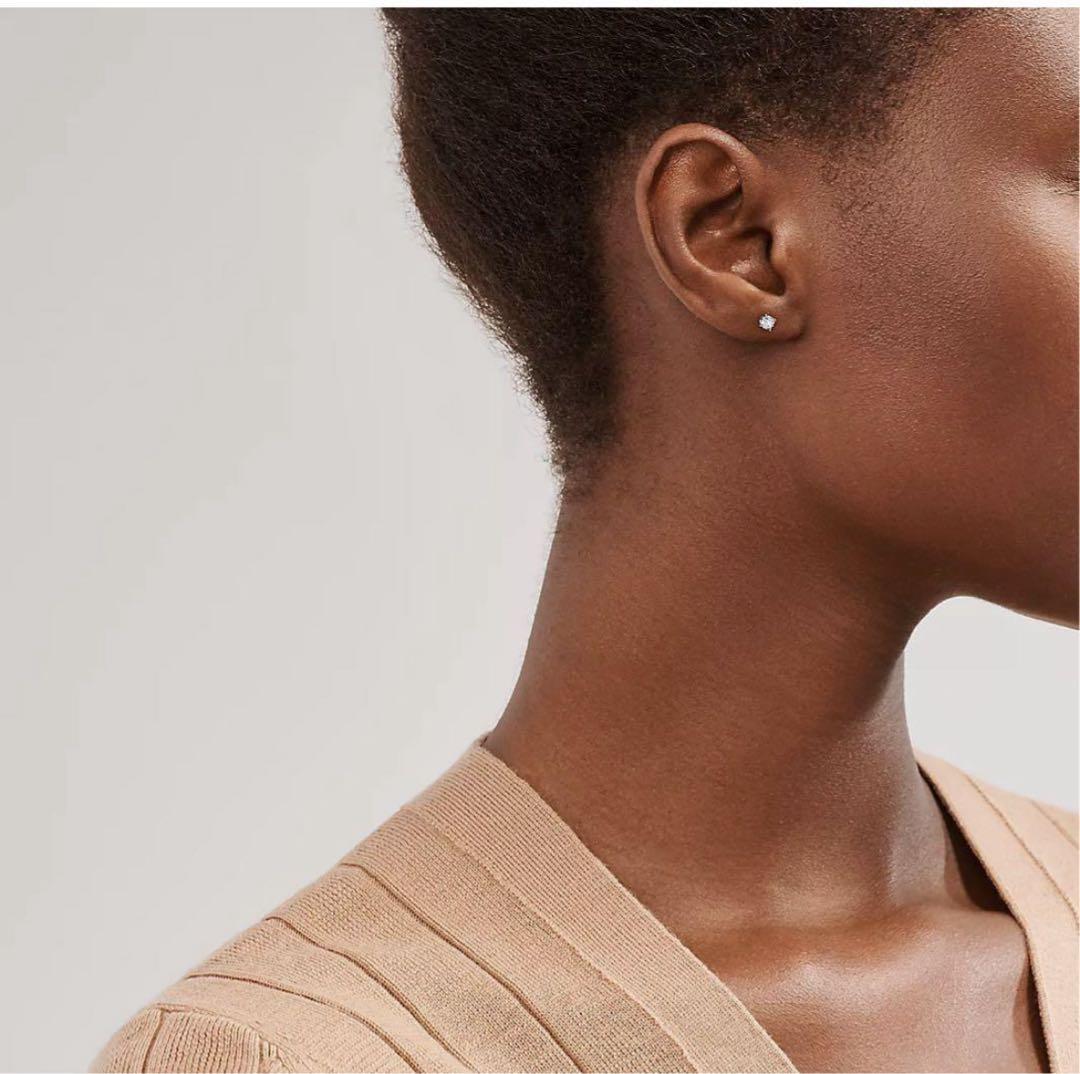 ティファニー ソリティア ダイヤモンド スタッド ピアス プラチナ 2回使用