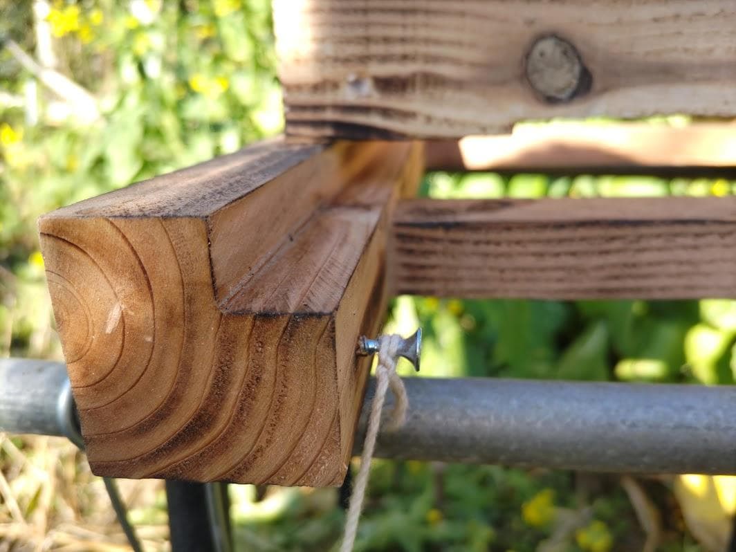 日本蜜蜂 重箱式巣箱4段 スライド底板 t付巣門台座　スノコ付き　セット割有