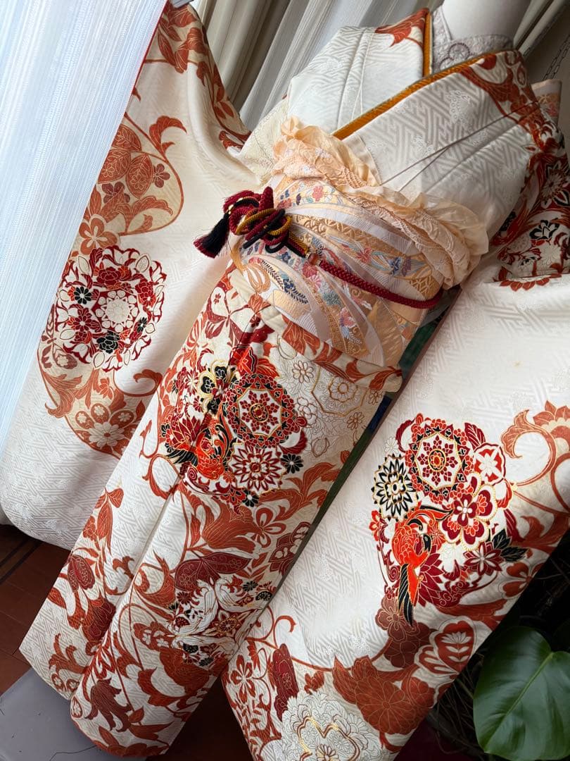 振袖フルセット アイボリーホワイト×オレンジ×ゴールド 金駒刺繍