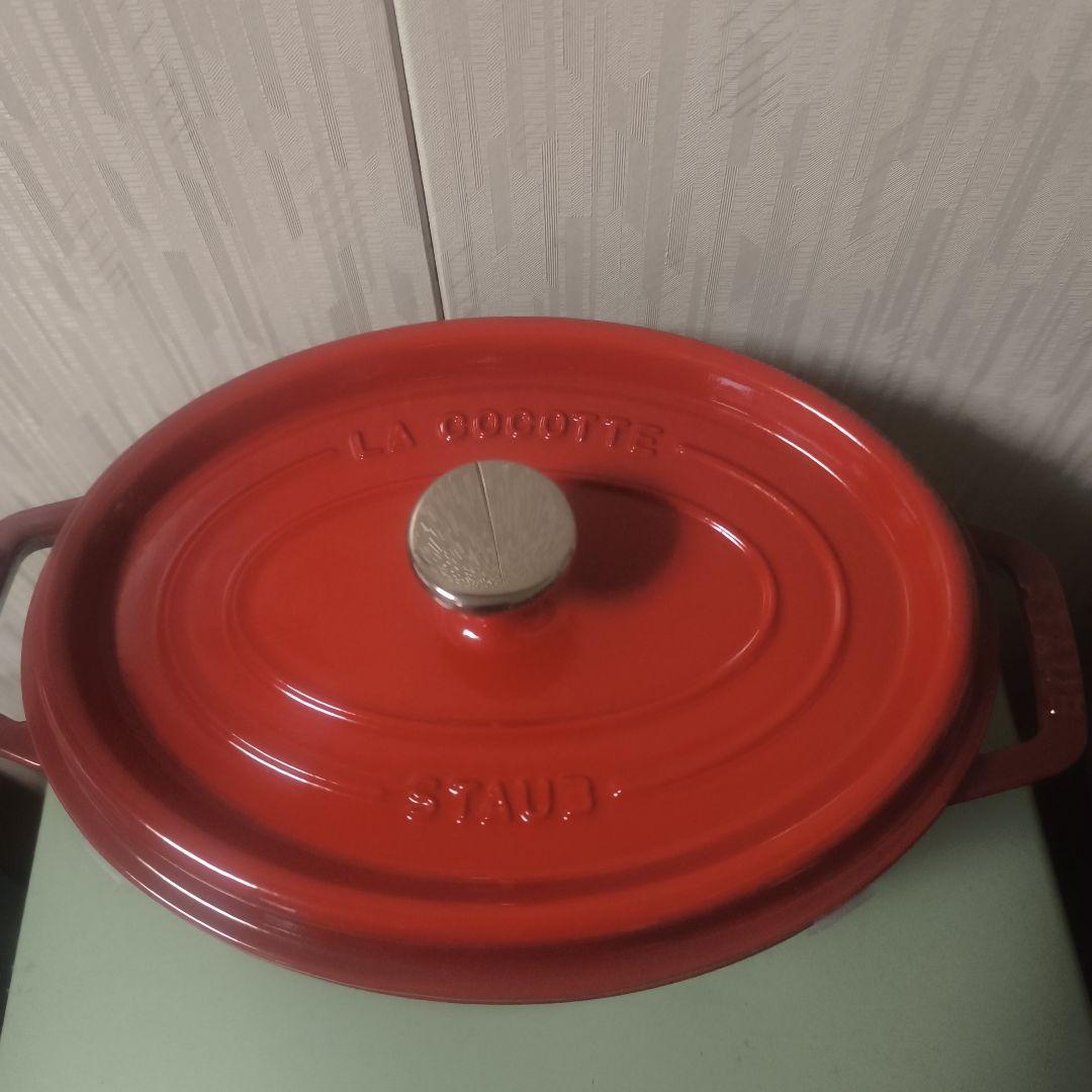 ストウブ　鍋　オーバル　楕円　レッド
