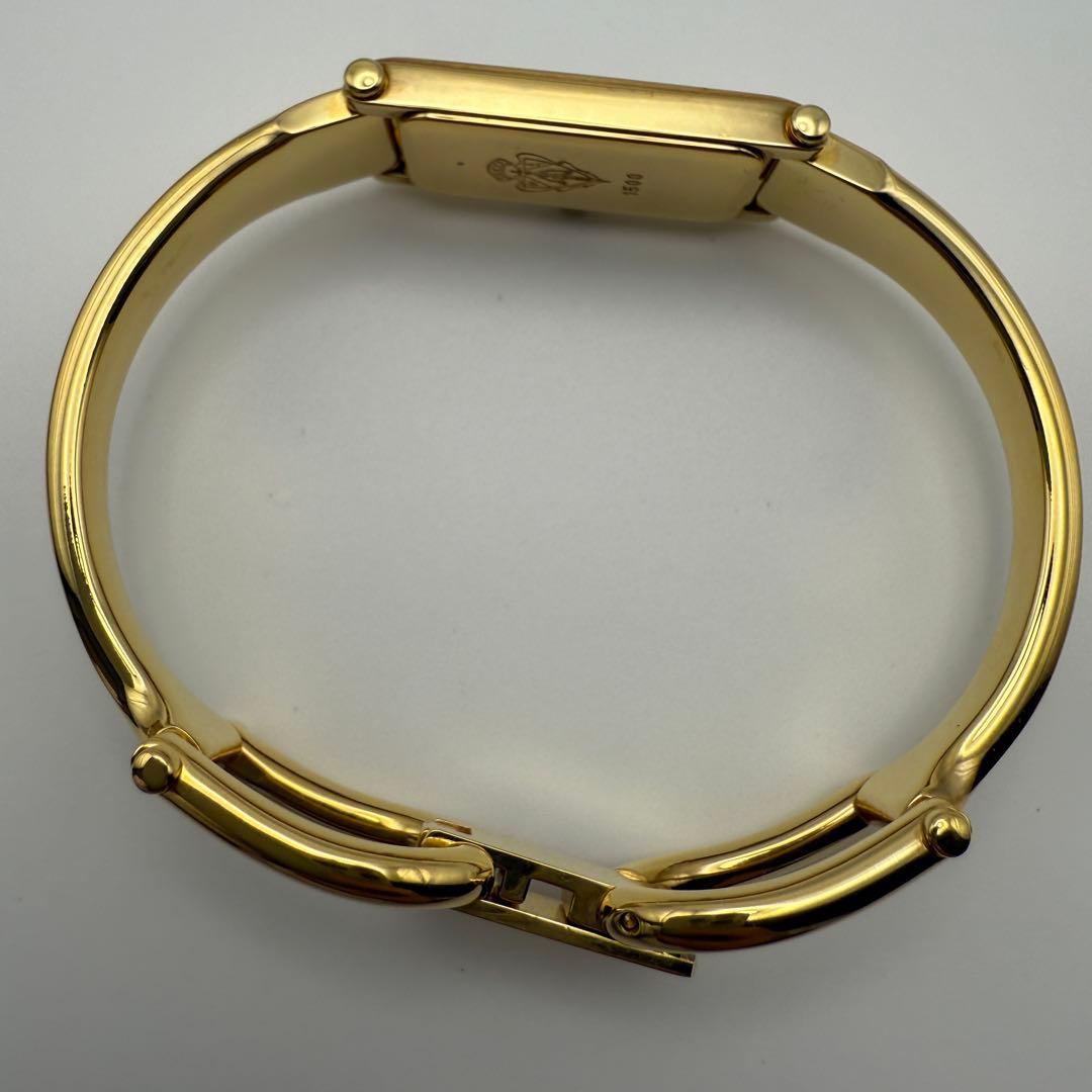 GUCCI グッチ 腕時計 watch 1500L 黒文字盤　ゴールド　美品