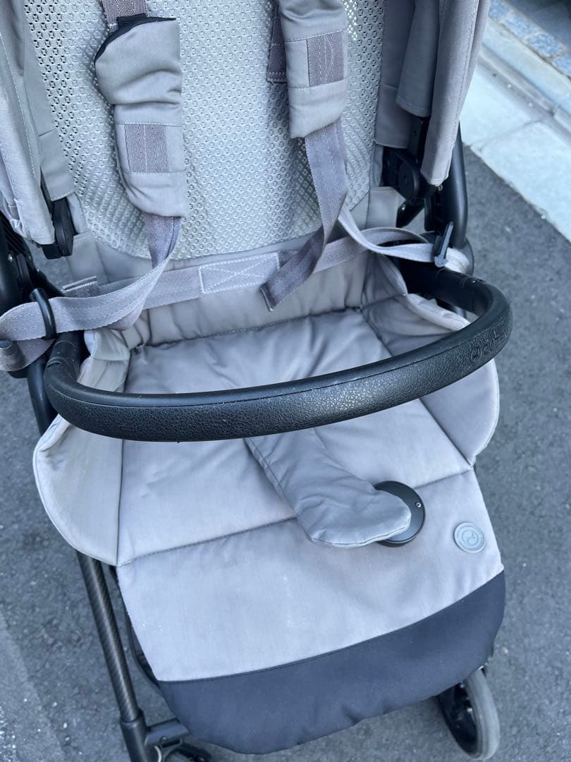 サイベックス　メリオ　カーボン　グレー ベビーカー