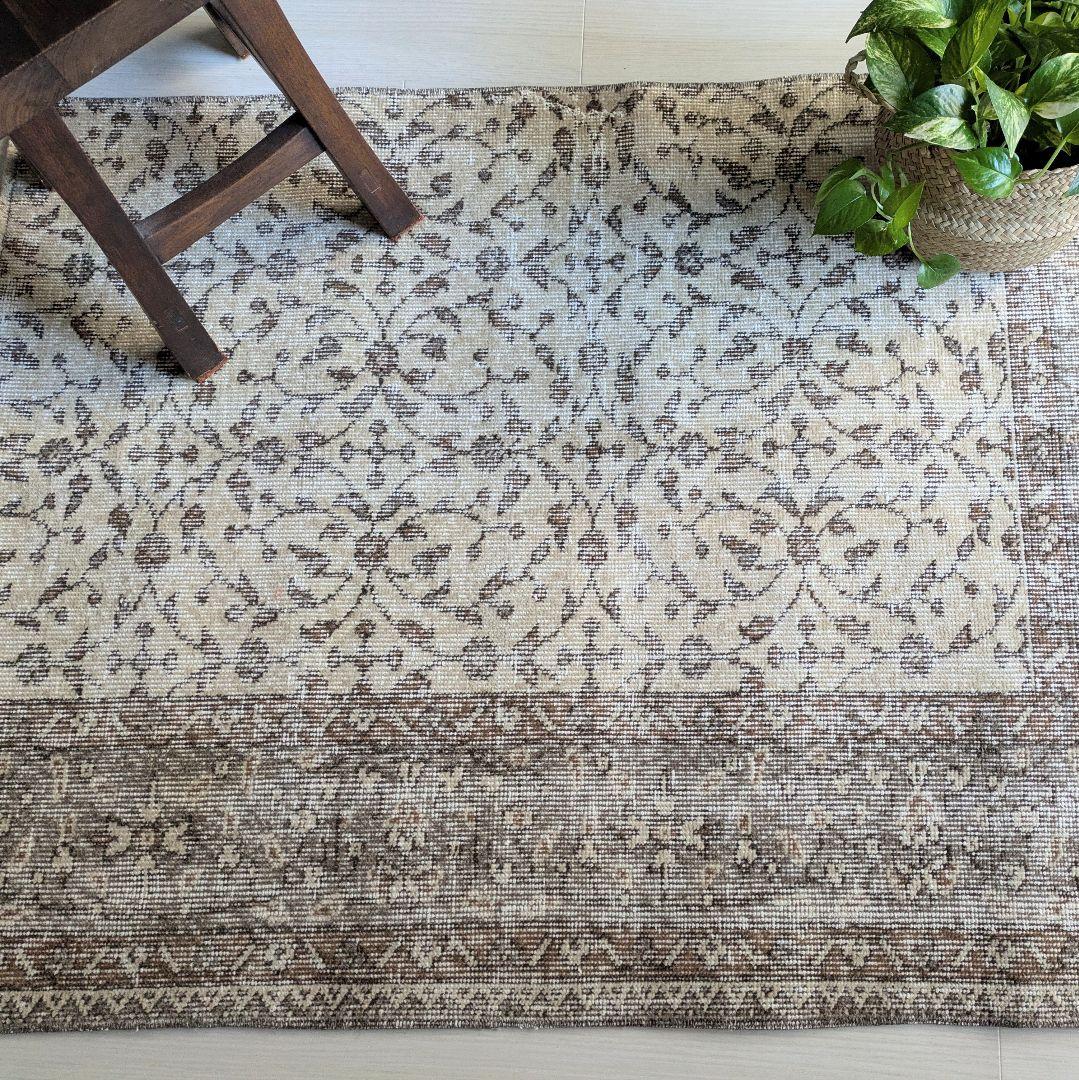 93×128 シンプルボタニカル　ベージュ×ブラウントルコヴィンテージラグ