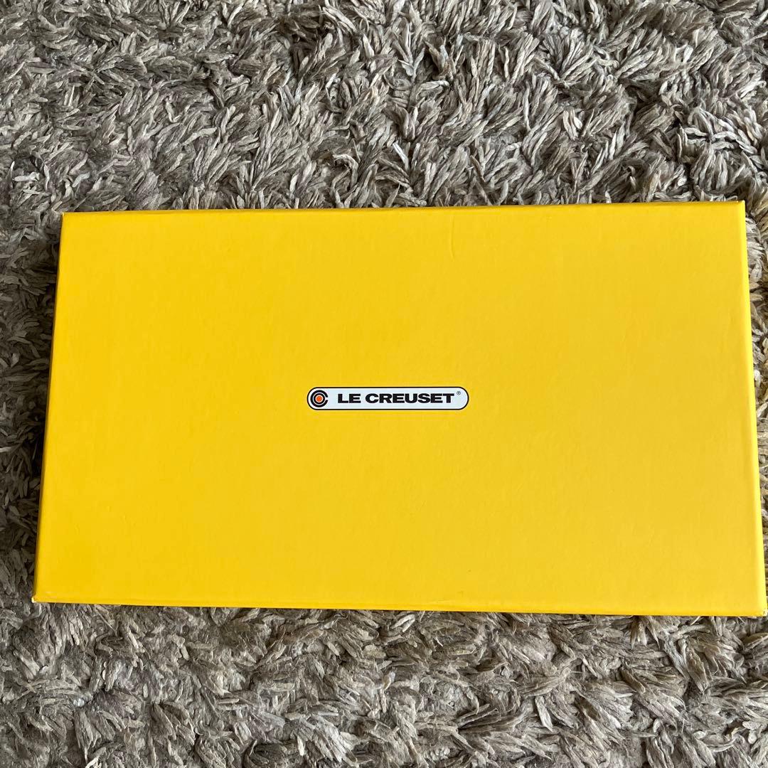 レクタンギュラープレート　桜　sakura ル・クルーゼ　LE CREUSET