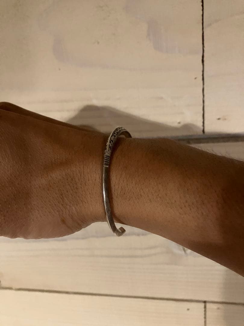 Adawatn Tuareg (アダワット トゥアレグ) Ayour バングル