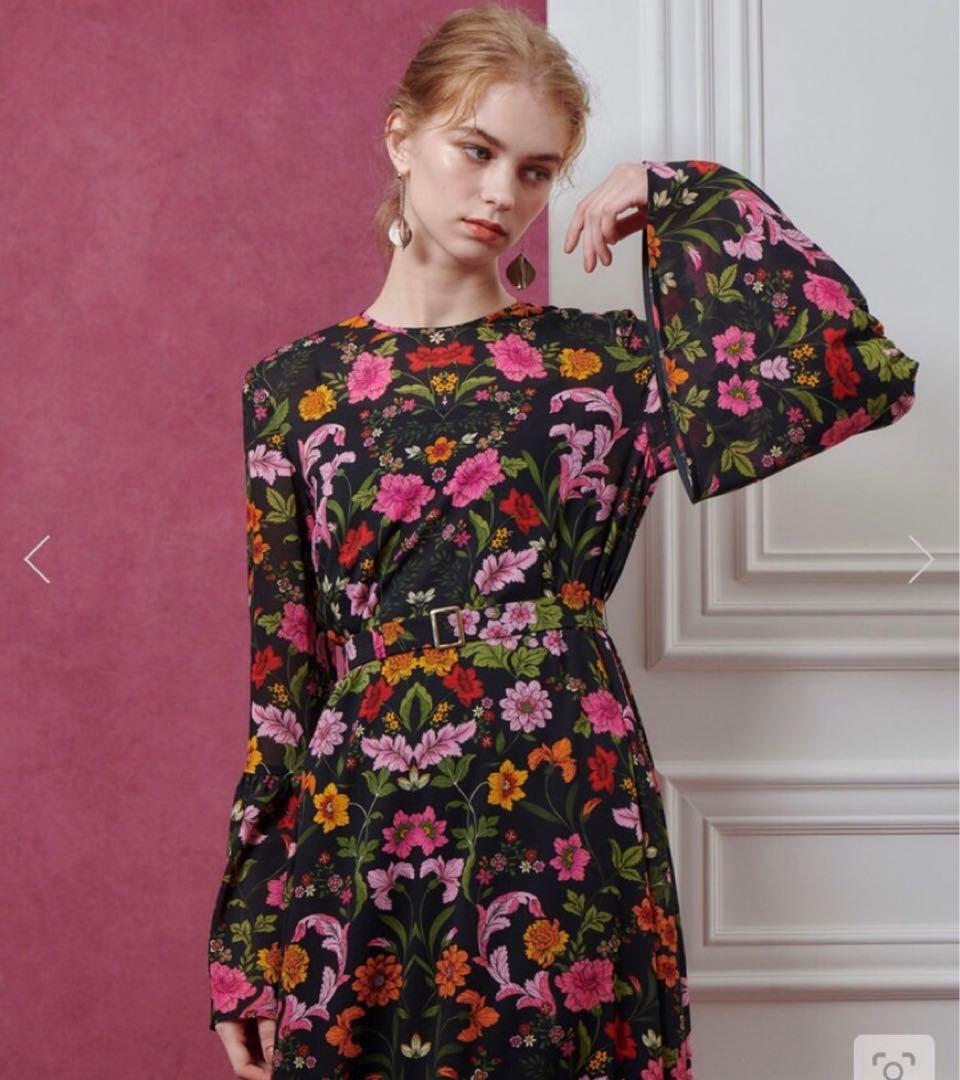 ◎美品★破格★シンメトリーフラワープリントワンピース